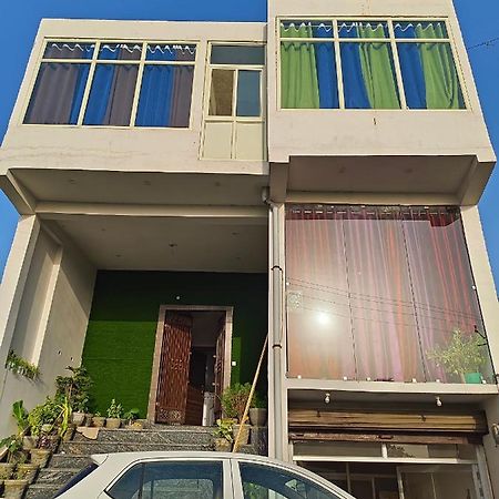 Ananya Hotel & Ayurveda Hwc Etāwah Екстериор снимка